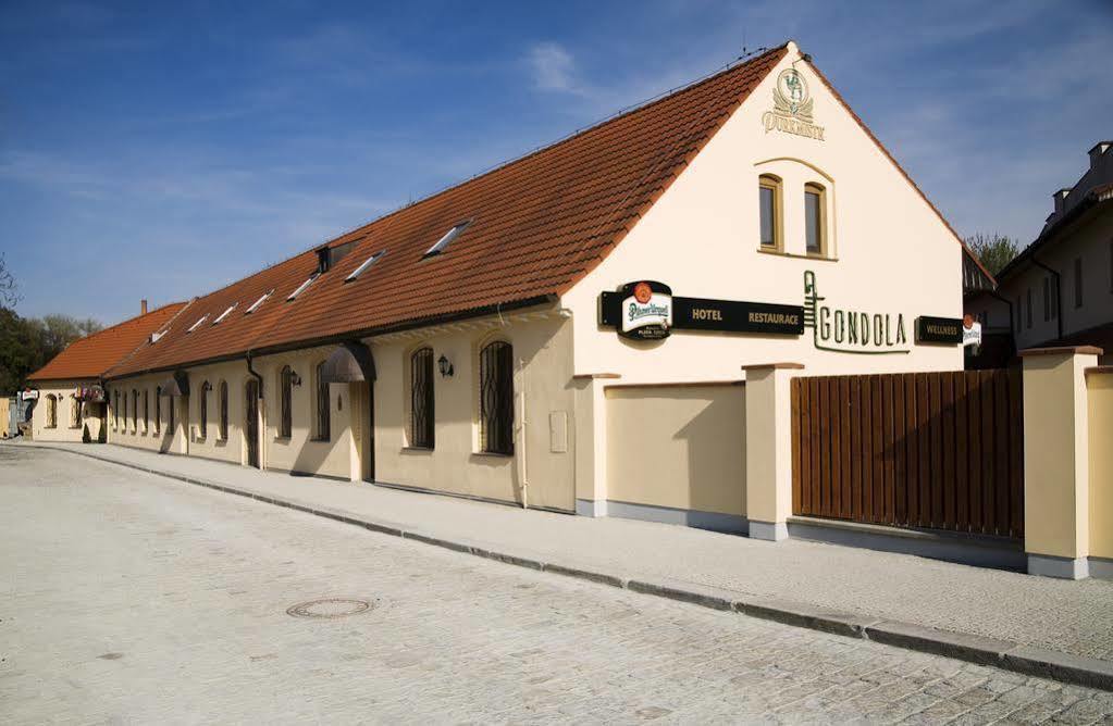 Hotel Green Gondola Plzen Exterior photo
